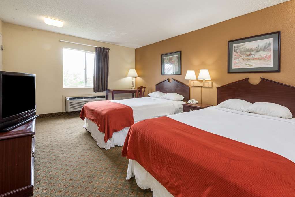 Готель Super 8 By Wyndham Indianapolis/Ne/Castleton Area Номер фото
